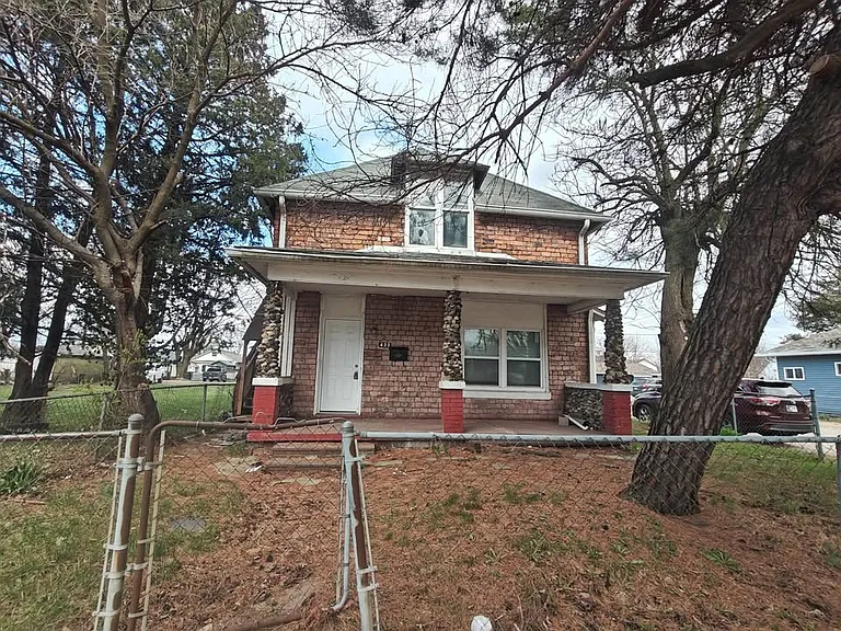 433 S Warman Ave #1 — Photo 1