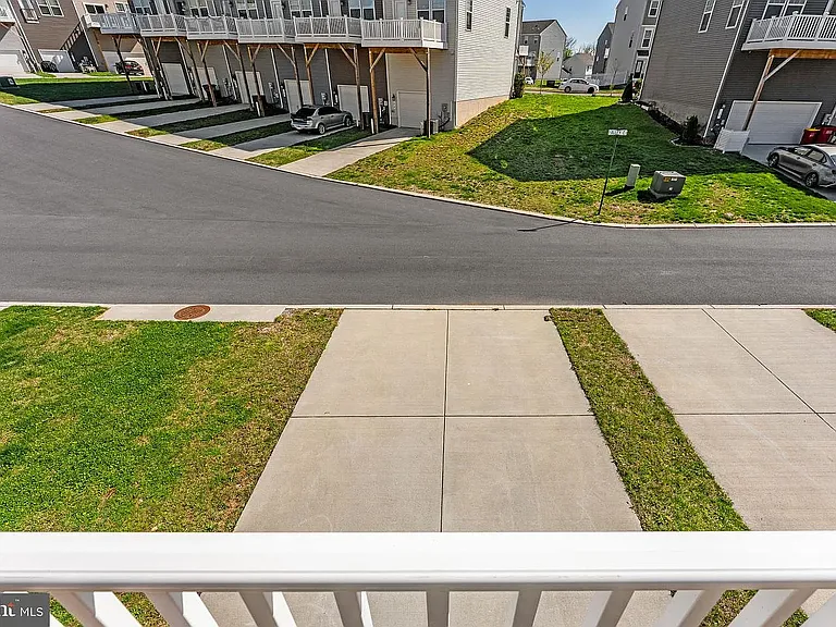 159 Presidents Pointe Ave #159 — Photo 29