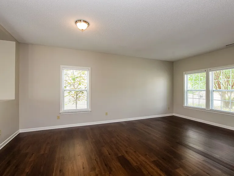 719 Capstone Ave — Photo 12