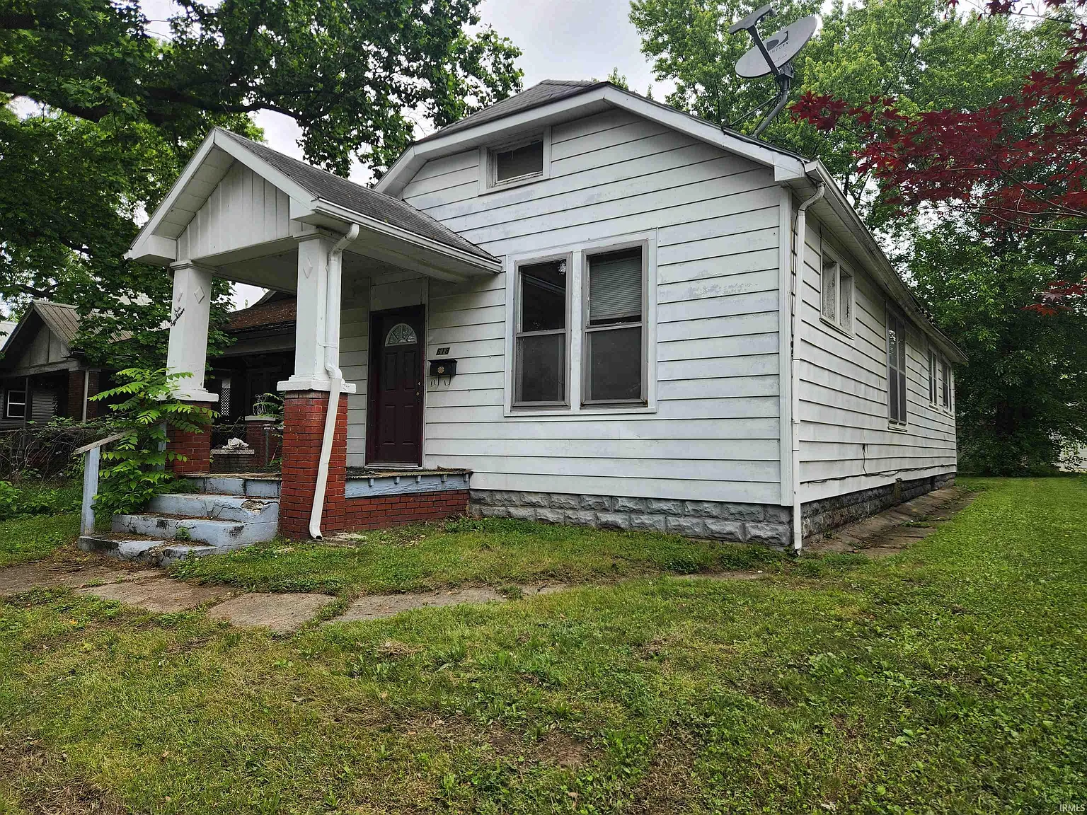 618 Jackson Ave photo 1