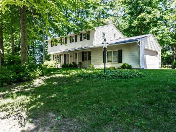 100 E Way, Camillus, NY 13031