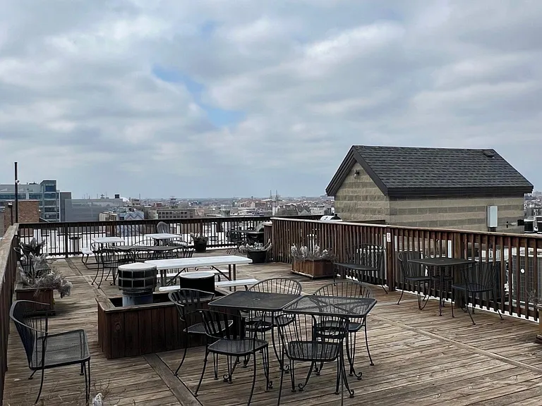 312 N May St #3D — Photo 20