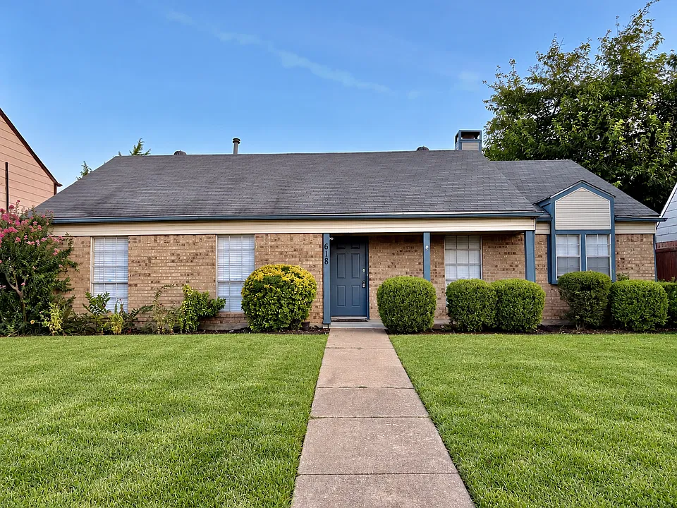 618 Pyramid Dr