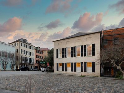 90 E Bay St, Charleston, SC, 29401