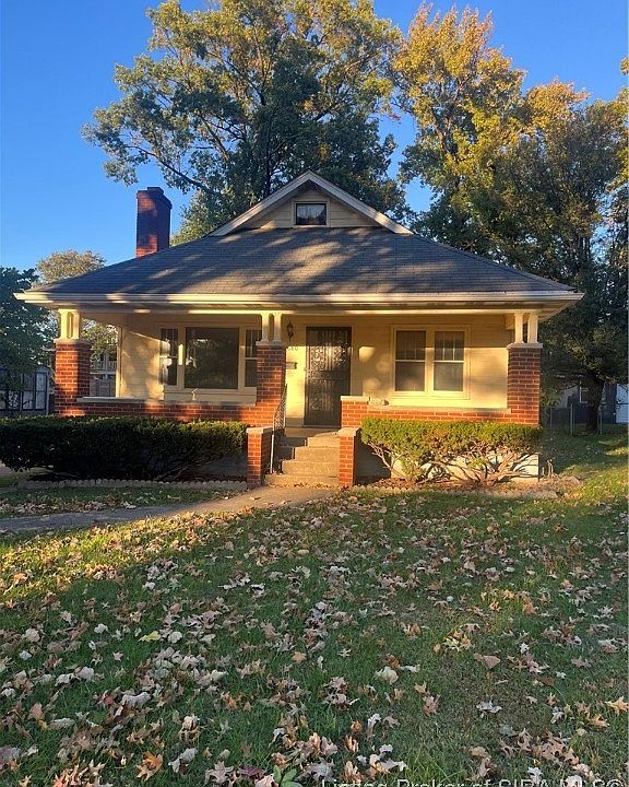 1st image of 1680 Woodlawn Drive