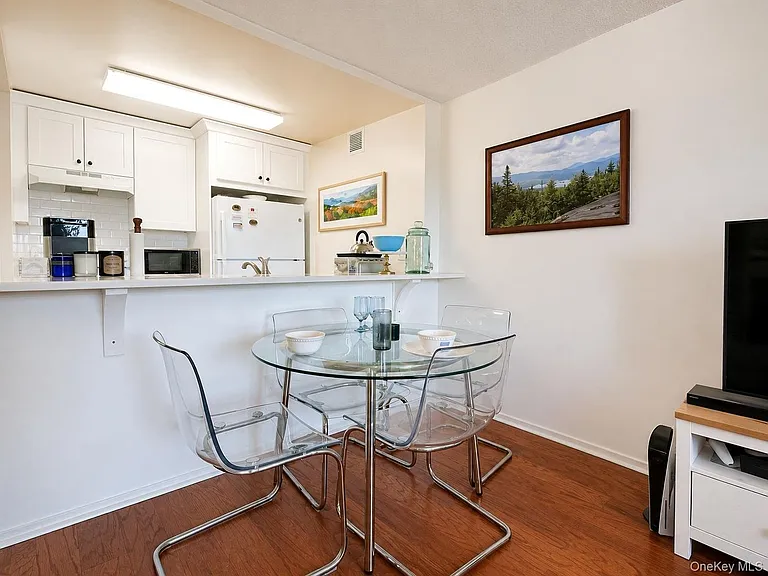 50 Columbus Ave #317 — Photo 8