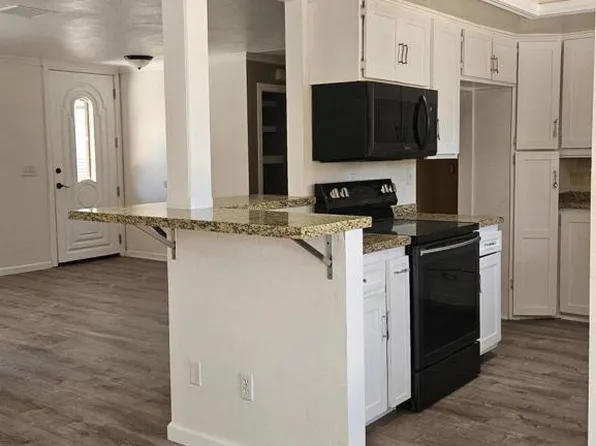8199 Palomar Ave, Yucca Valley, CA 92284