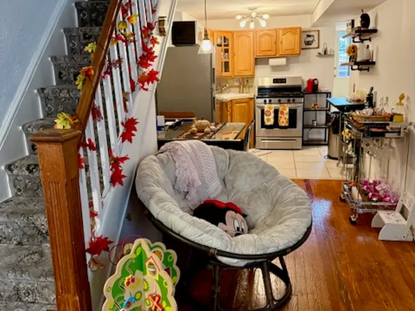 1861 East 32nd Street image 26 of 27