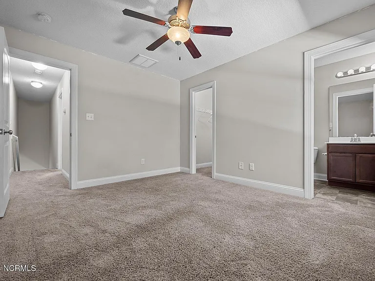 217 E Murrow Ln — Photo 13