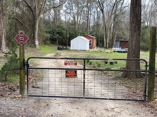 527 Wise Rd, St Matthews, SC 29135