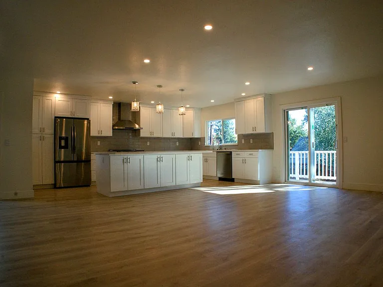 604 Los Olivos Rd — Photo 11