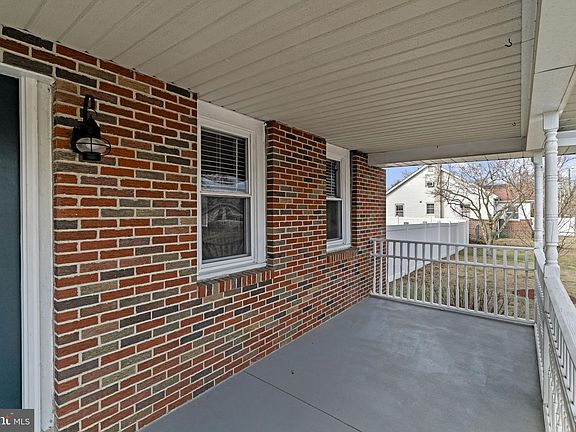 4th image of 104 N Cumberland Ave