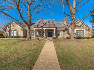 530 Round Hill Rd, Indianapolis, IN 46260