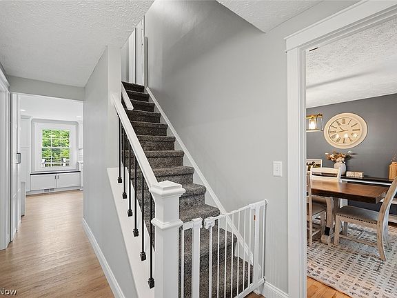 5th image of 7310 Meadow Dr