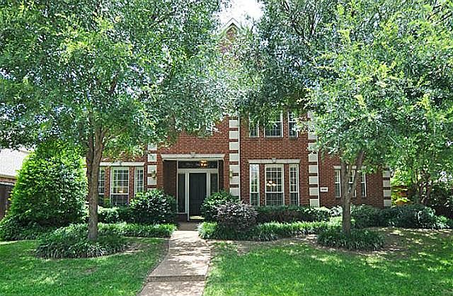 1st image of 4556 Saint James Dr
