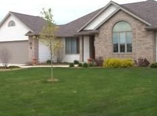 6521 Hidden Fields Ct, Sheboygan, WI 53081