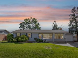 919 Panorama Dr, Colorado Springs, CO 80904