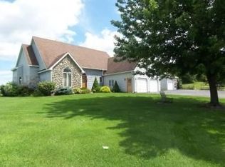 1289 Middle Rd, Oneida, NY 13421