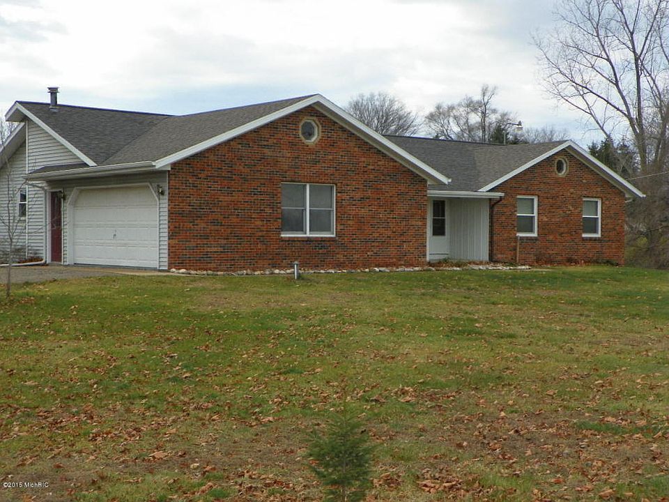 1st image of 790 100th St SE