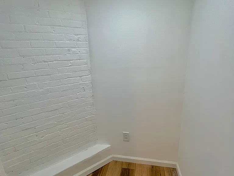 Walk in closet