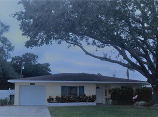 509 Circle Dr N, Largo, FL 33770