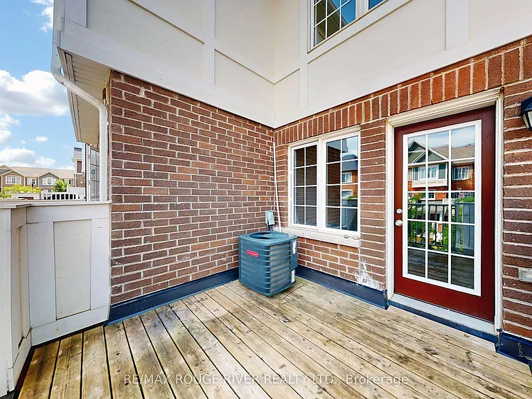 1061 Clipper Ln — Photo 30