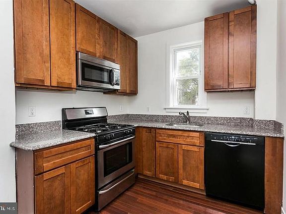 4th image of 3301 Westerwald Ave