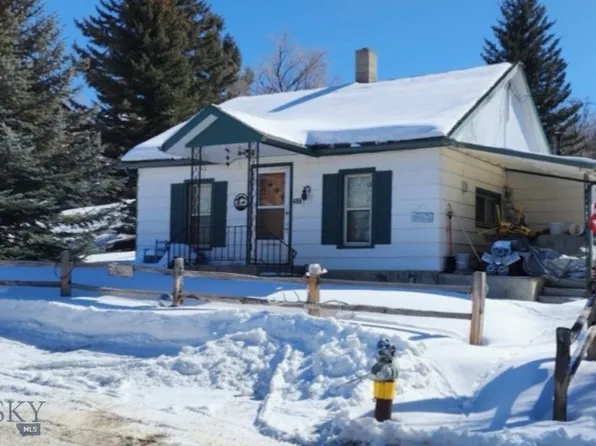 406 E Wallace St, Virginia City, MT 59755