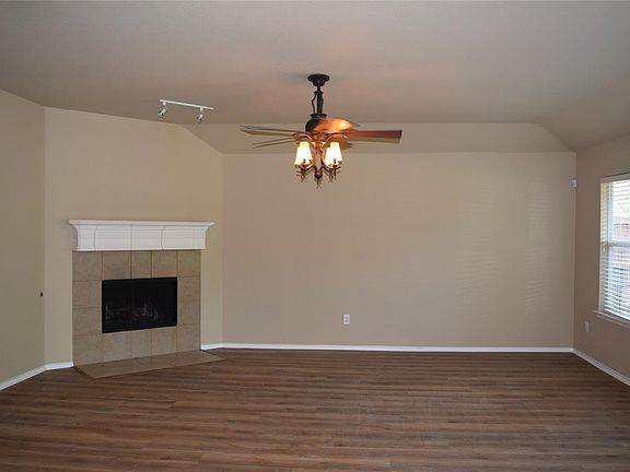 4th image of 2730 Eganridge Ln