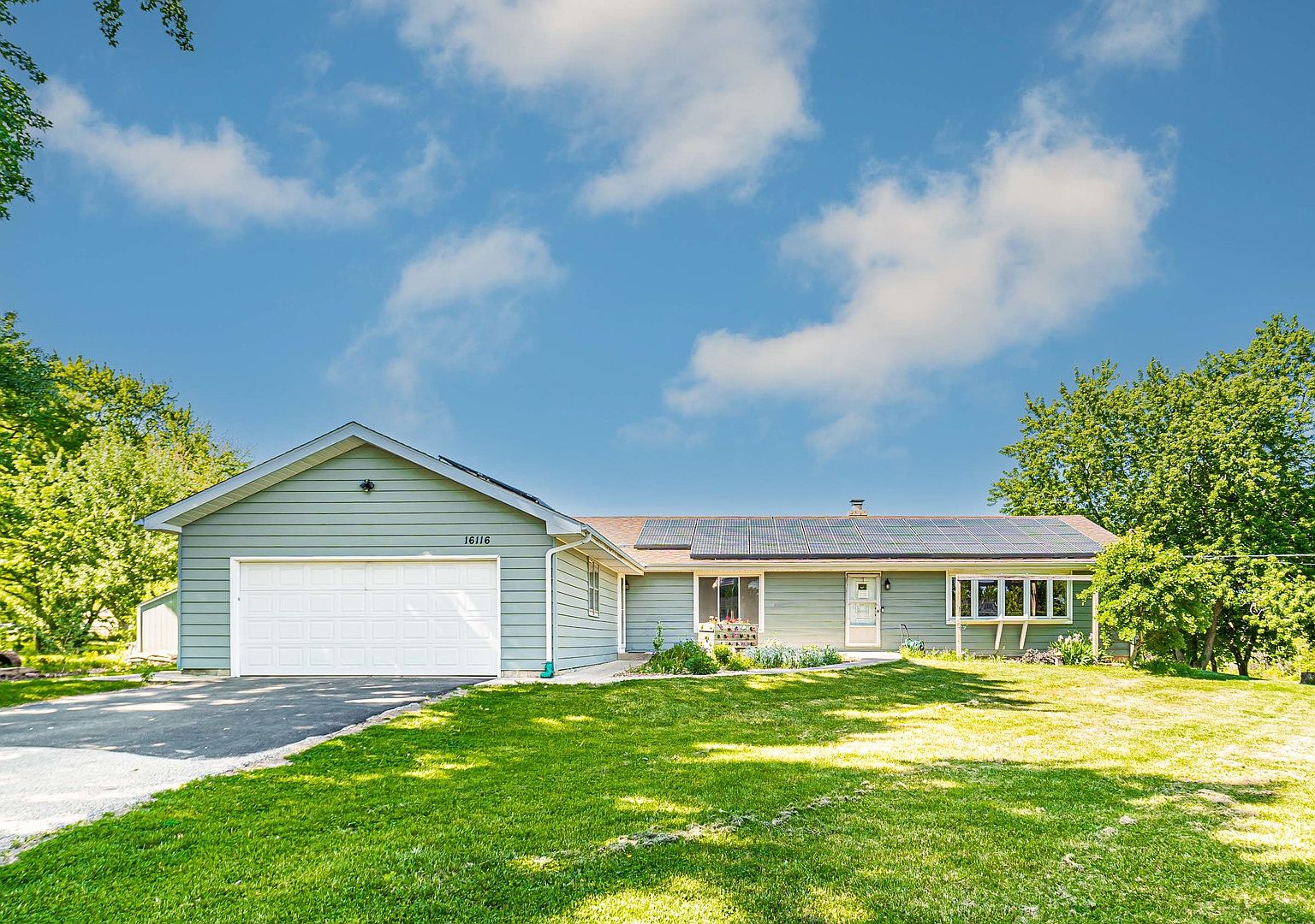 16116 W Gages Lake Rd, Libertyville, IL 60048 Zillow