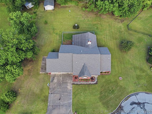 5th image of 1803 Sleepy Hollow Rd