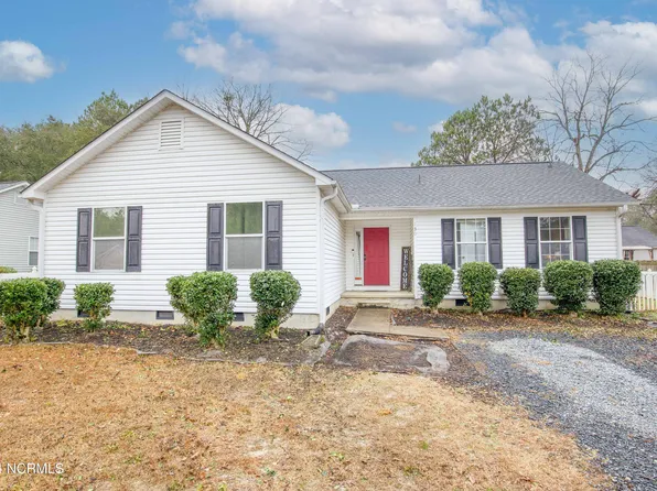 130 Pecan Lane, Aberdeen, NC 28315