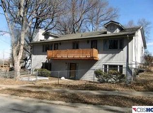 1713 Warren St, Bellevue, NE 68005