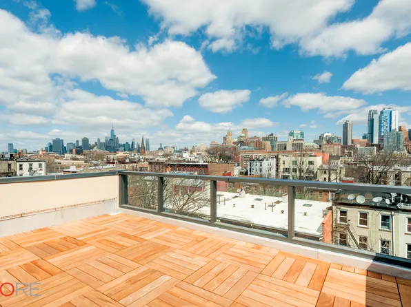 93 Douglass Street image 1 of 10