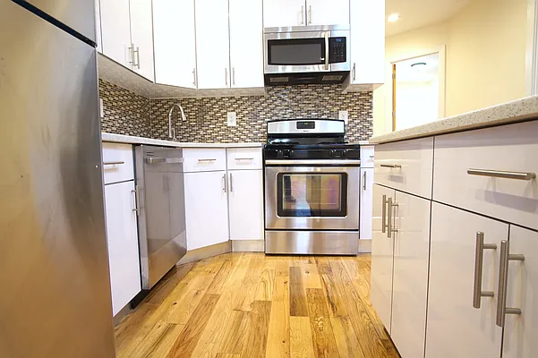 Rented by Doorway NYC, LLC | media 28