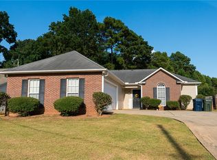 952 Law Dr, Auburn, AL 36830