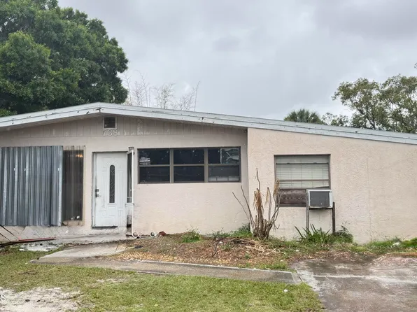 738 Lund Cir, Melbourne, FL 32901