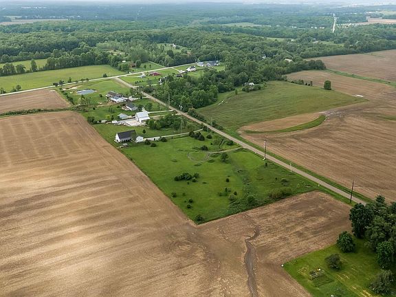 4th image of 747 County Road 165