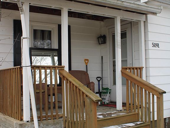 3rd image of 5091 W Carpenter Rd