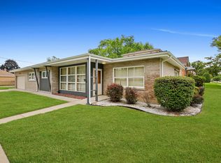 4001 Wesley Ave, Berwyn, IL 60402