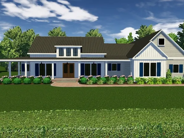 24 Indian St, Carver, MA 02330