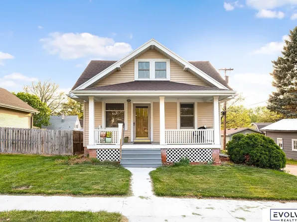 1027 N Orange St, Wahoo, NE 68066
