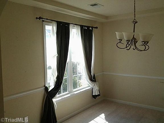 2nd image of 15 Shorthorn Ct