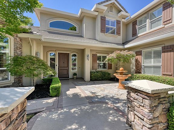 5th image of 8555 Willow Gate Ct