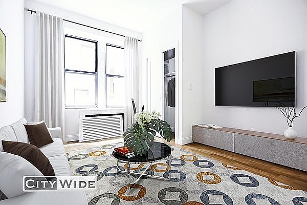 1st image of 206 W 104th St #18