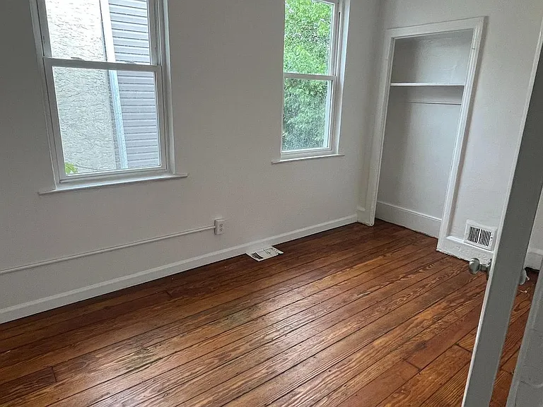 2823 Amber St — Photo 19