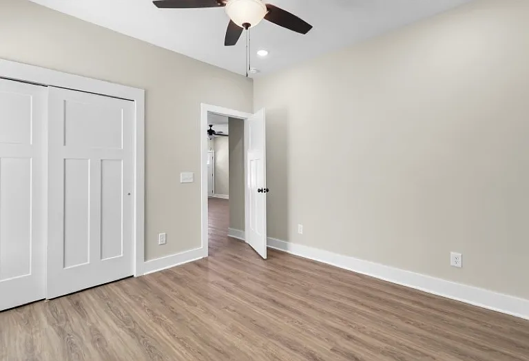 1003 Oak St #B — Photo 9