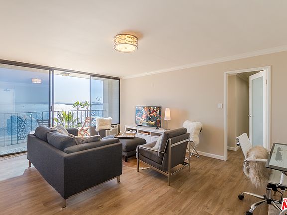3rd image of 2601 E Ocean Blvd Unit 701
