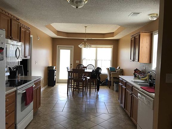 3rd image of 202 N Charity Ln