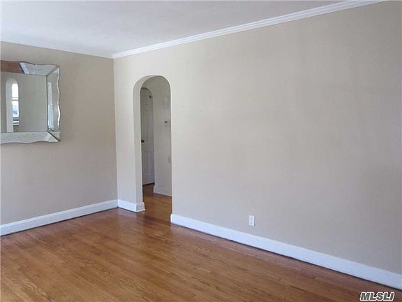 2nd image of 44 Herrick Dr